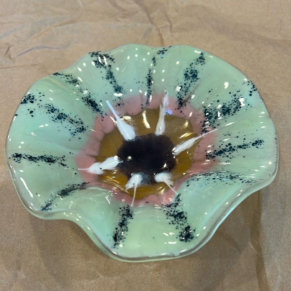 Glass bowl